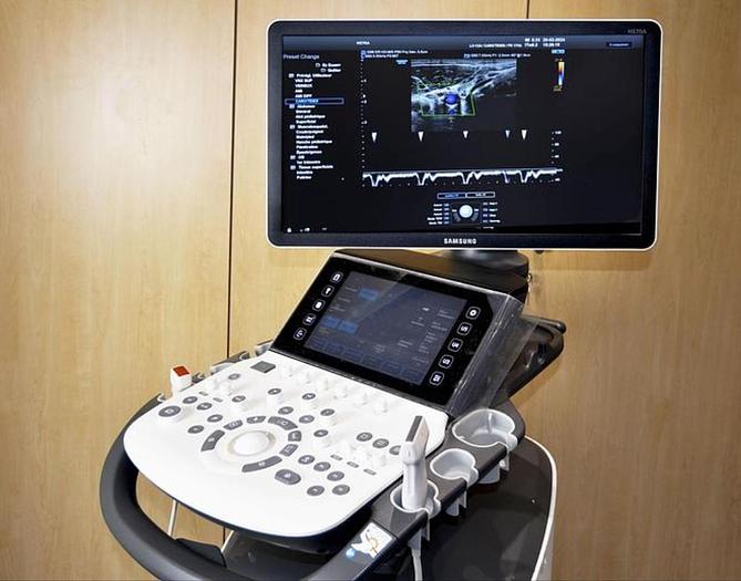 large d occasion echographe cardiaque samsung hs 70 large d occasion echographe cardiaque samsung hs 70